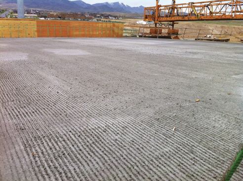 Contractors report no noticeable difference in placing internally cured concrete compared to ordinary bridge deck concrete.