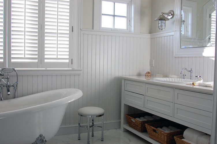 PVC's natural water-resistance makes it a good fit for use in baths