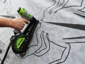 The STINGER CS150B Cap Stapler can shoot 200 caps and 200 staples before reloading.