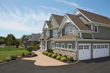 CertainTeed's Cedar Impressions Vinyl facilitates installation.