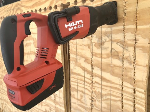 The new SR 6-A22 recip saw is said to match or exceed cutting speed of competitors. It has less vibration than previous generation and comes with a 5.2Ah battery. LED light, cylindrical chuck design making easier to remove broken blades, has a brushless motor, scaffold hook, tethering hook, compatible through all 22V Hilti battery platform. 