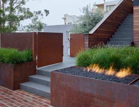 ASLA 2017 Honor Award, Residential Design Category. Telegraph Hill Residence by Andrea Cochran Landscape Architecture.